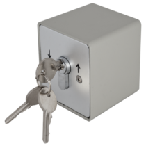 Kulcsos kapcsoló, rácsos ajtók, legördülőajtókhoz YKS-803D1